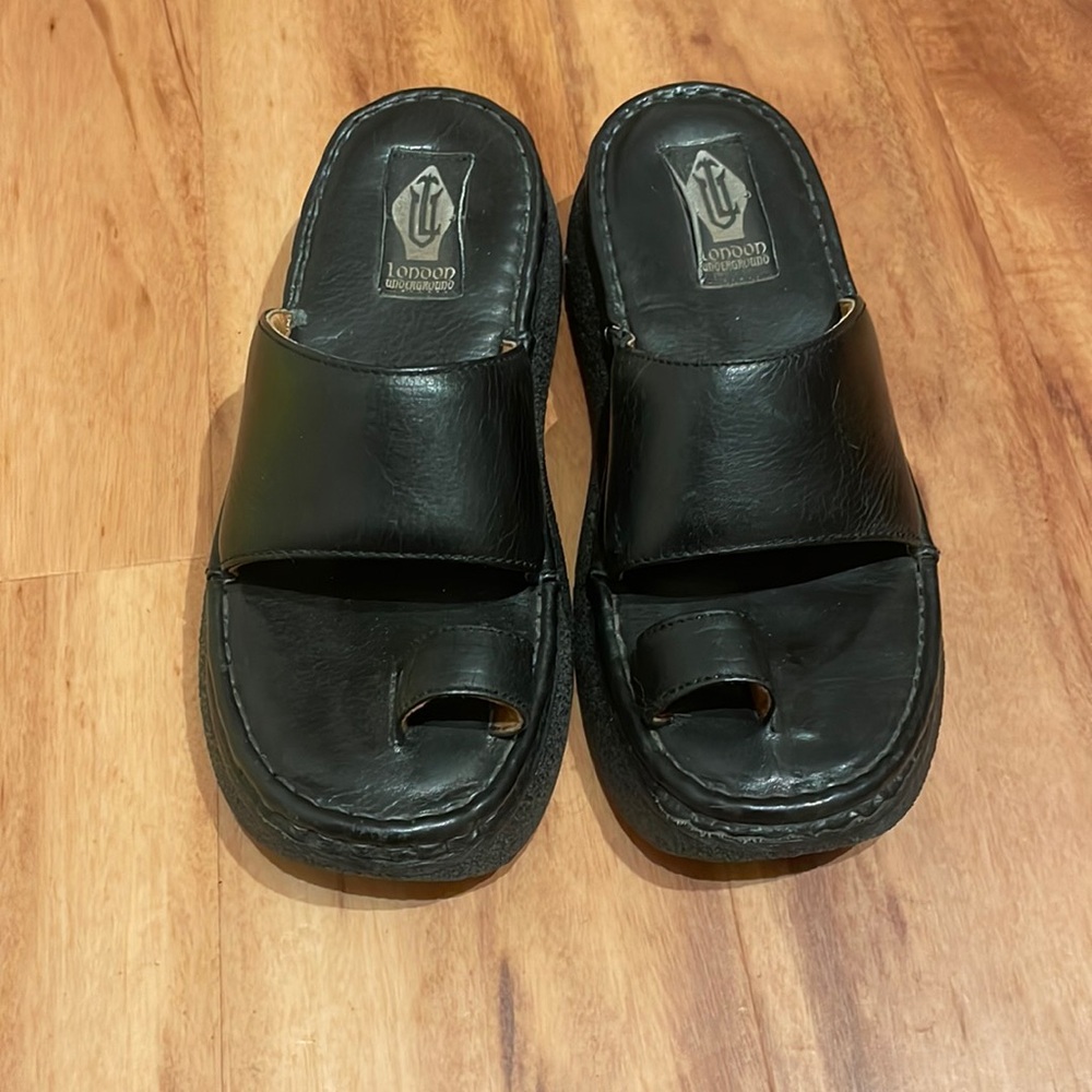 vintage london underground sandals, great condition and quality
